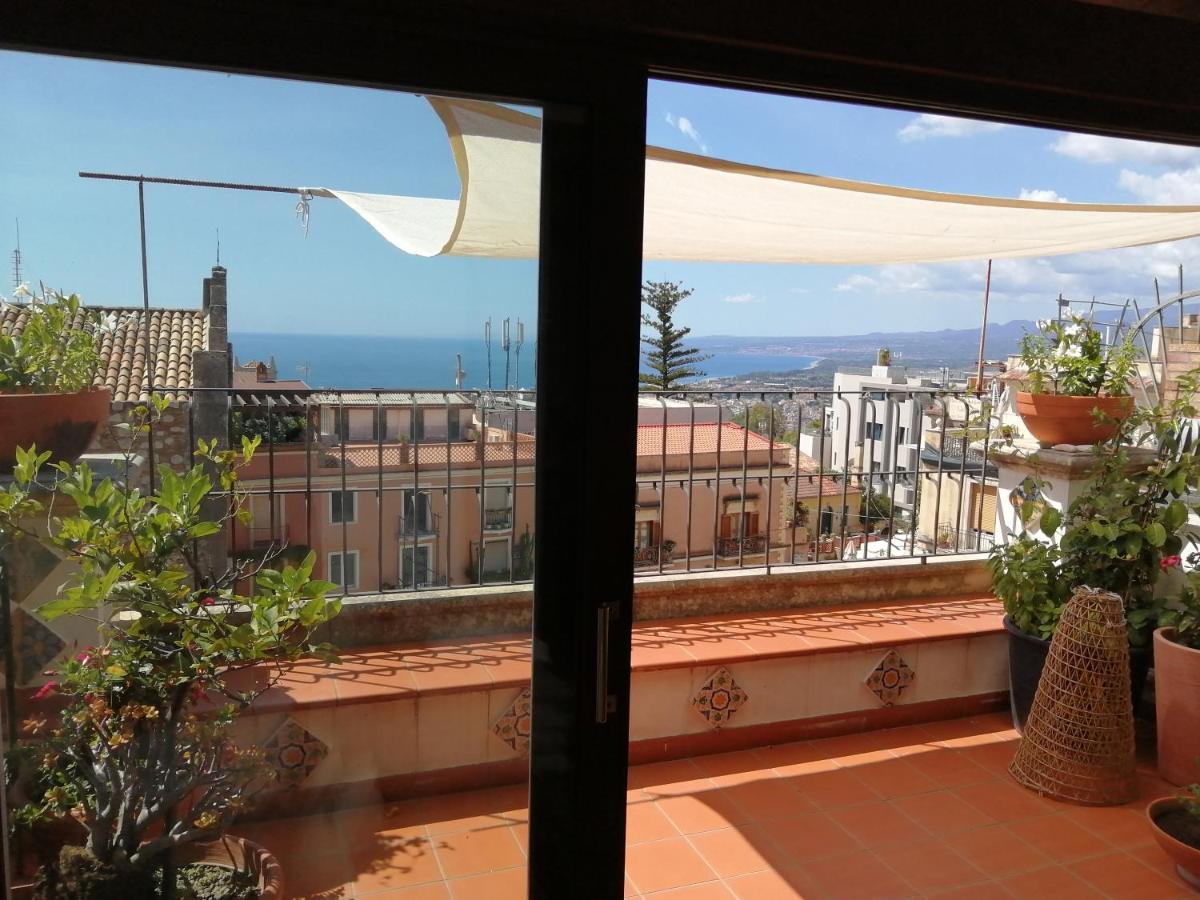 Appartement Aly Art Duomo, Gulf & Etna View Taormine